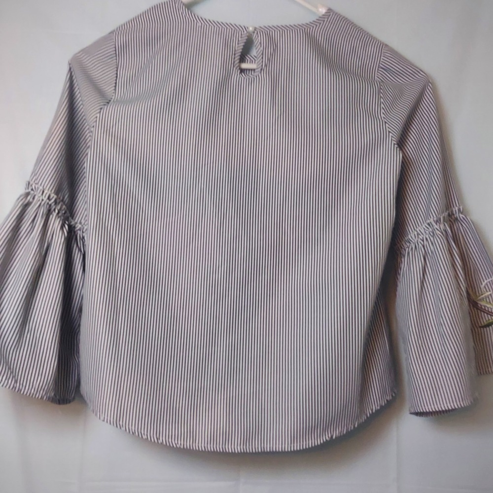 Stem & Vine Striped Floral Embroidered Bell Sleeve‎ Blouse Womens Size L - Picture 3 of 9